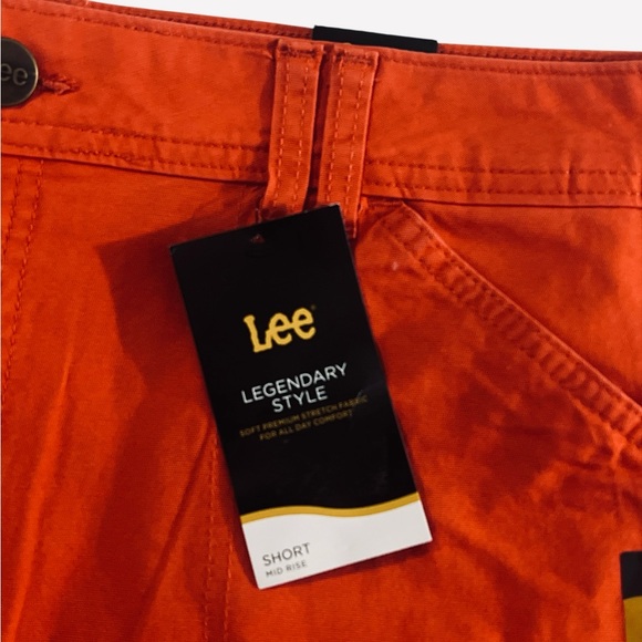 Lee Women's Poppy Red Legendary Mid Rise Carpenter Short 4” Size 18 - Picture 6 of 9